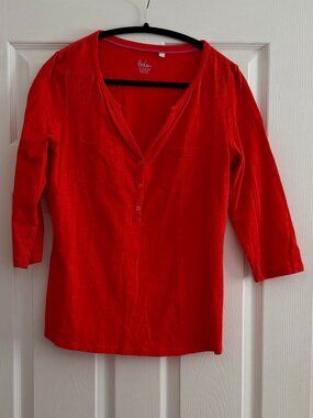 Boden NWOT Red Top 3/4 sleeves in size small